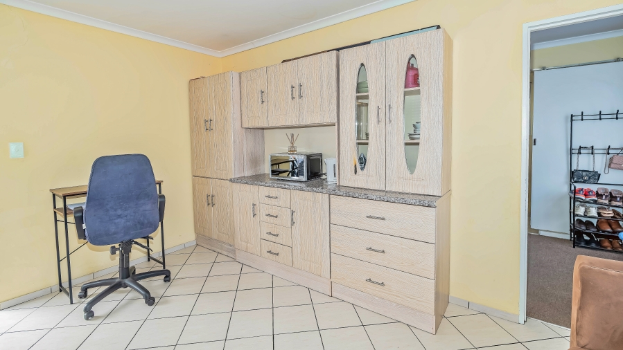 1 Bedroom Property for Sale in Sunset Glen Western Cape